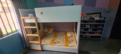 Bunk Bed with one matress
